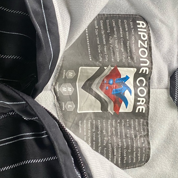 Rip Zone Med Kids Snow Board Pants 26” x 24” - Picture 6 of 10